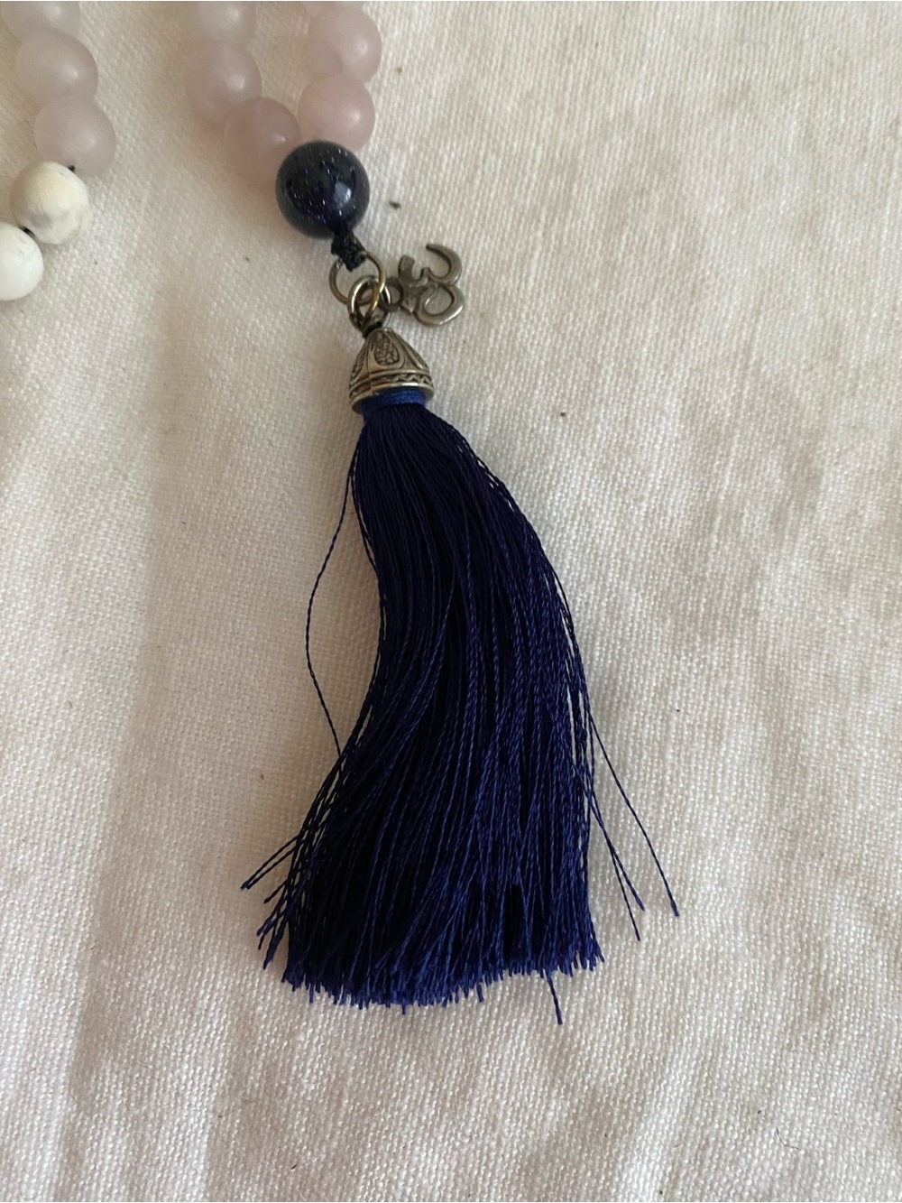 Lapis lazuli and rose quartz Mala necklace - Picture 2 of 5